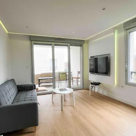 Secret In Apartment Toulouse