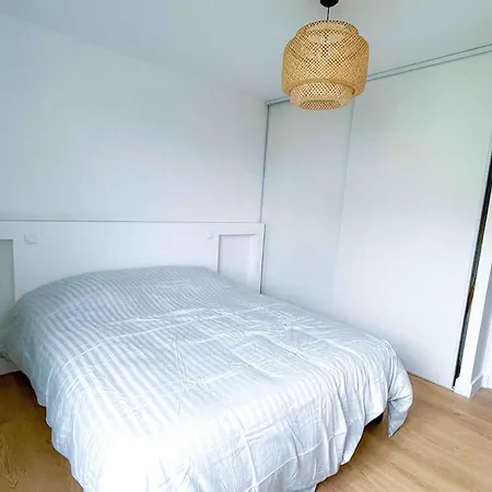 Secret In Apartment *